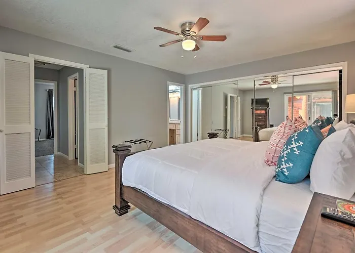 1 Mi To Cathedral Rock Trailhead: W/ Sunroom Holiday home