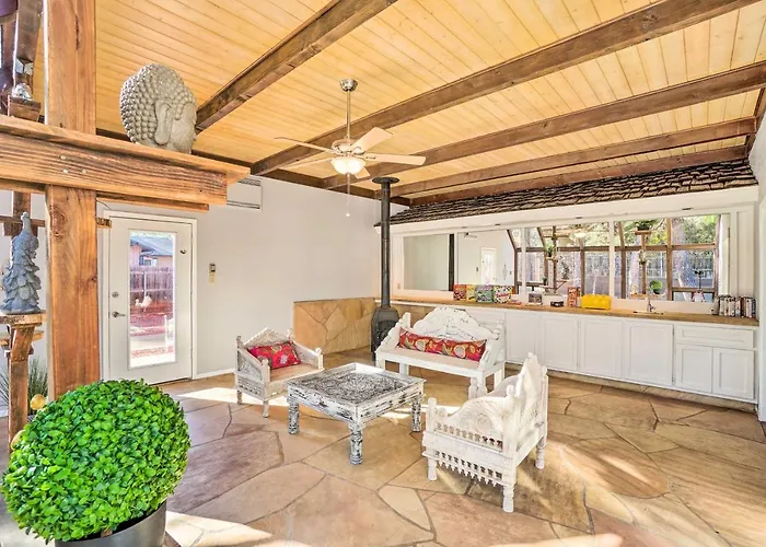 1 Mi To Cathedral Rock Trailhead: W/ Sunroom Holiday home *