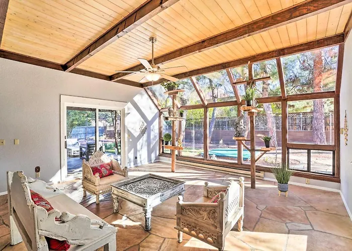 1 Mi To Cathedral Rock Trailhead: W/ Sunroom Holiday home