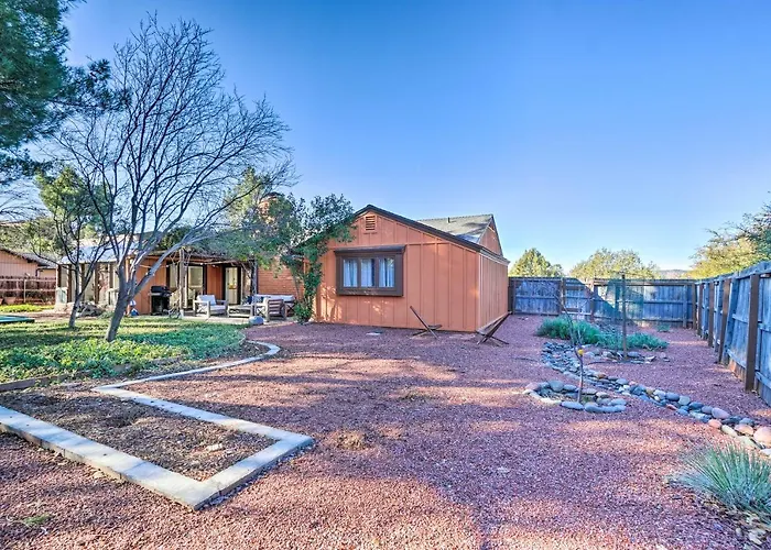 1 Mi To Cathedral Rock Trailhead: W/ Sunroom